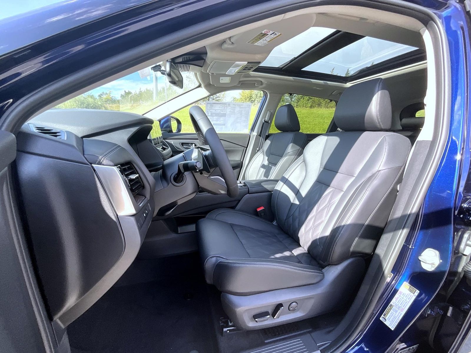 2026 Nissan Rogue Platinum photo 10