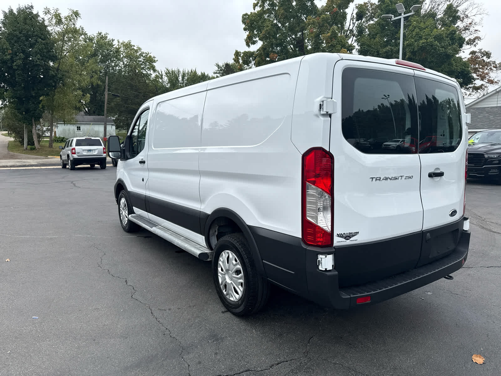 2023 Ford Transit Cargo Van photo 5