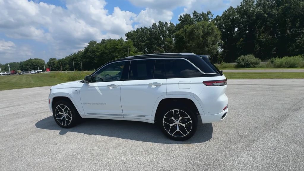 2022 Jeep Grand Cherokee Summit Reserve 4xe photo 6