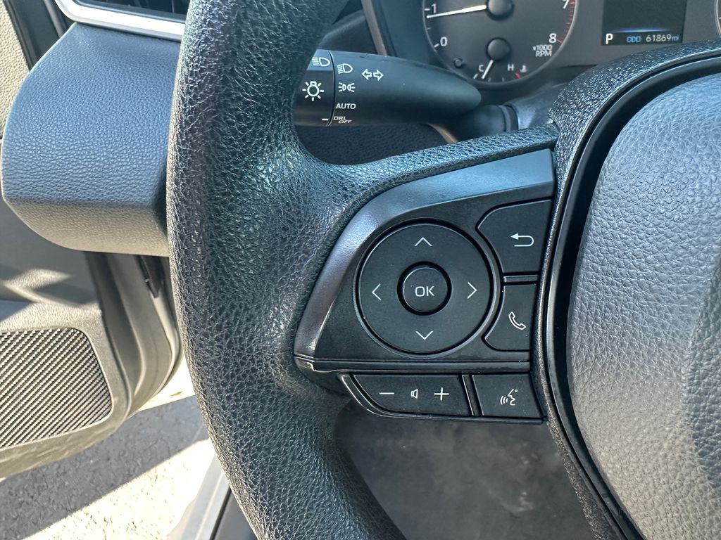 2023 Toyota Corolla LE photo 17