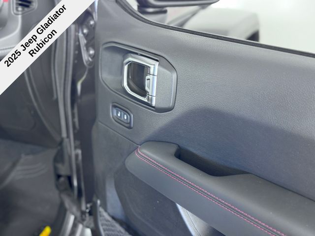 2025 Jeep Gladiator Rubicon photo 23