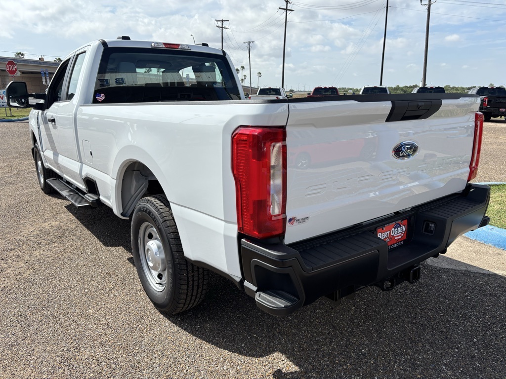 2026 Ford F-350 XL photo 5