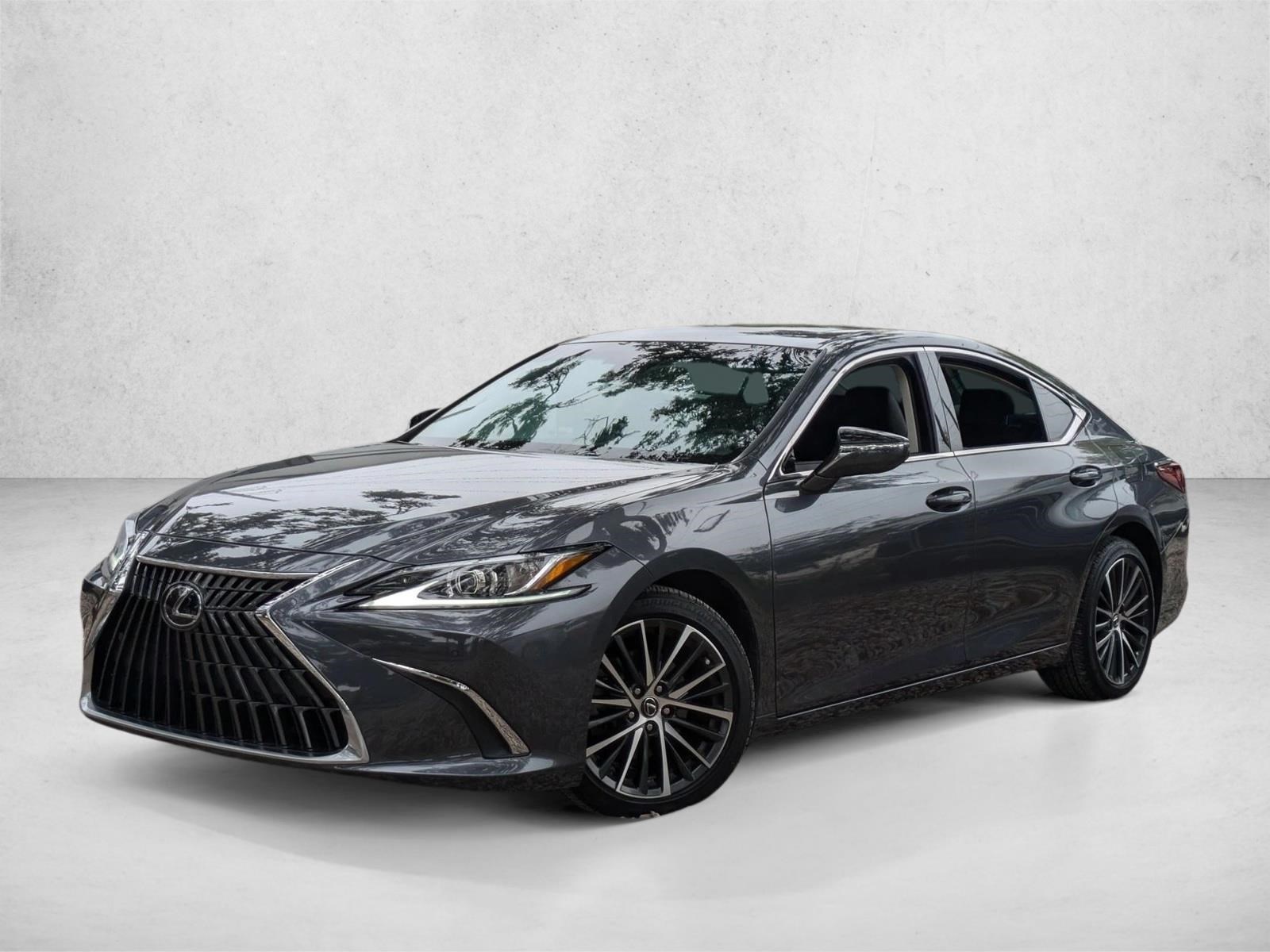 2022 Lexus ES 350's photo