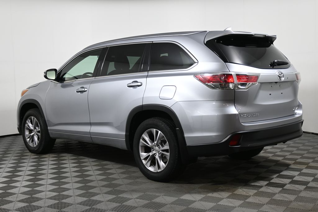 2015 Toyota Highlander Base Hybrid photo 5