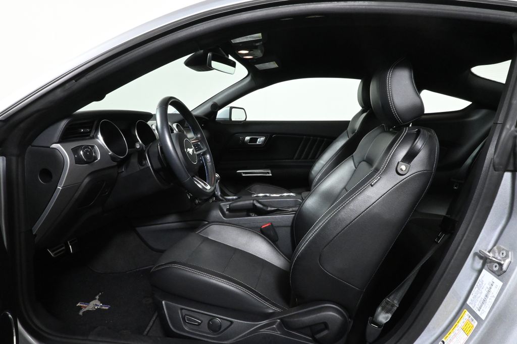 2021 Ford Mustang GT Premium photo 3
