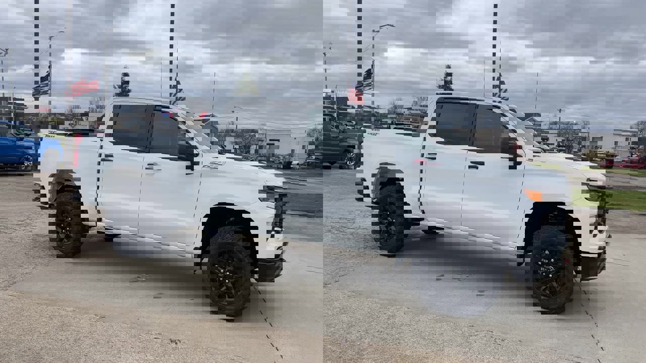 2026 Chevrolet Silverado 1500 Custom Trail Boss photo 2