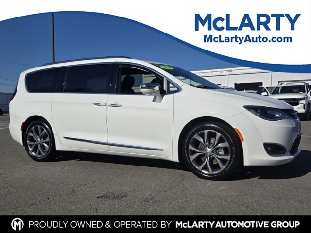 Pre-Owned 2019 CHRYSLER PACIFICA LIMITED Passenger Van in North