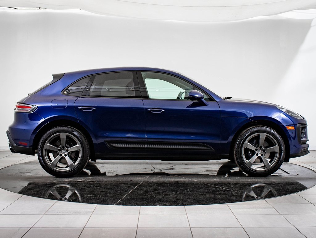 2024 Porsche Macan T photo 9