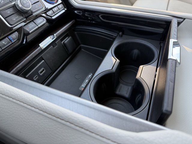 2023 Gmc Yukon Denali photo 22