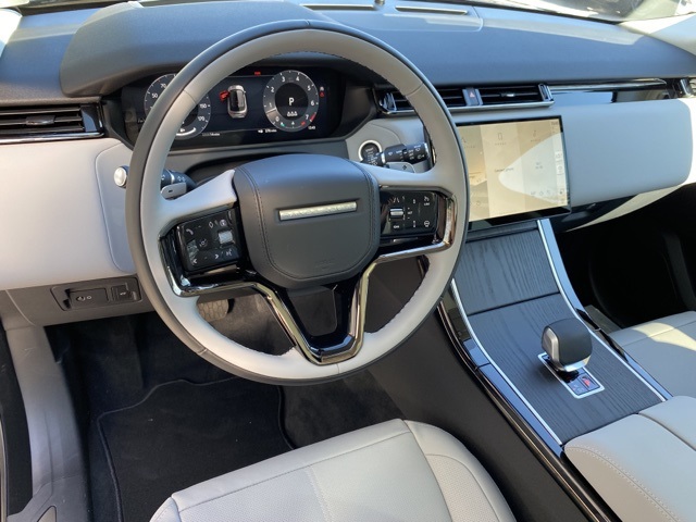 2025 Land Rover Range Rover Velar S photo 2