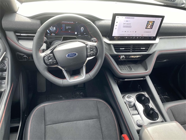 2025 Ford Explorer ST photo 8
