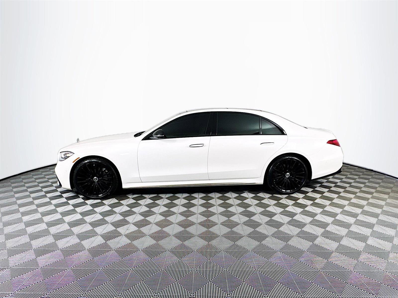 2023 Mercedes Benz S 500 4MATIC photo 4