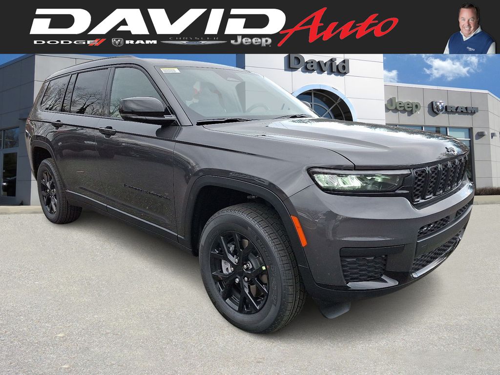 2025 Jeep Grand Cherokee L Altitude's photo