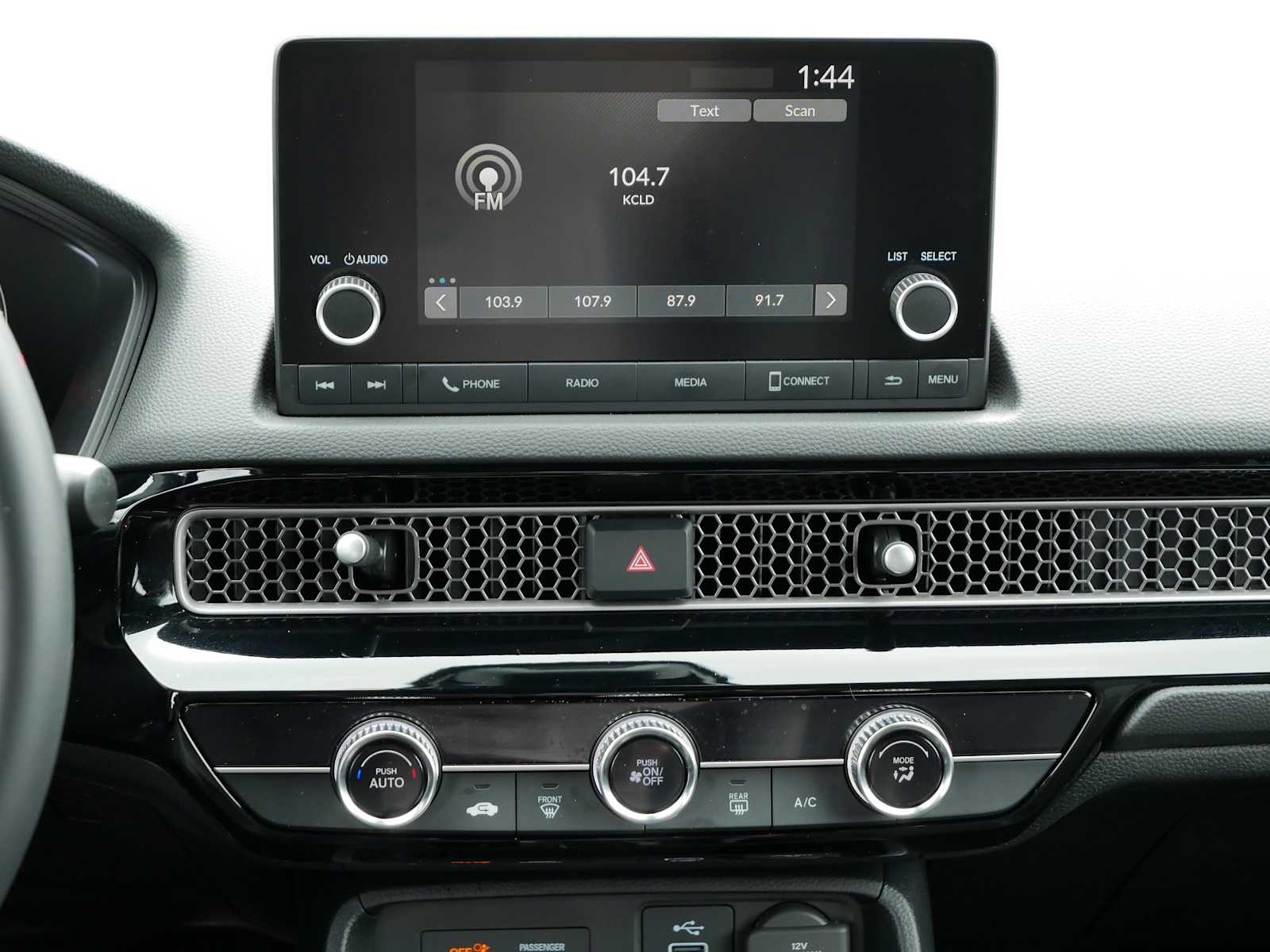 2024 Honda Civic Hatchback Sport photo 17