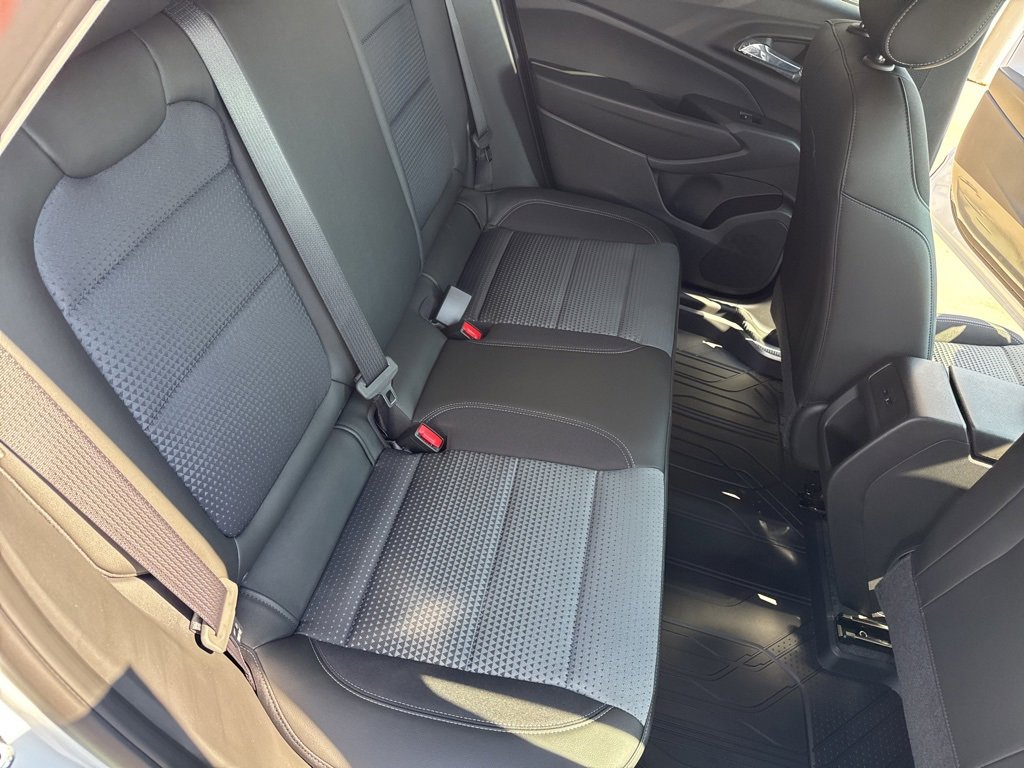 2026 Chevrolet Trax LT photo 25