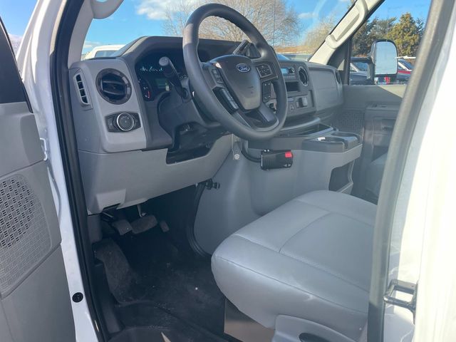 2025 Ford E-350 Base photo 6