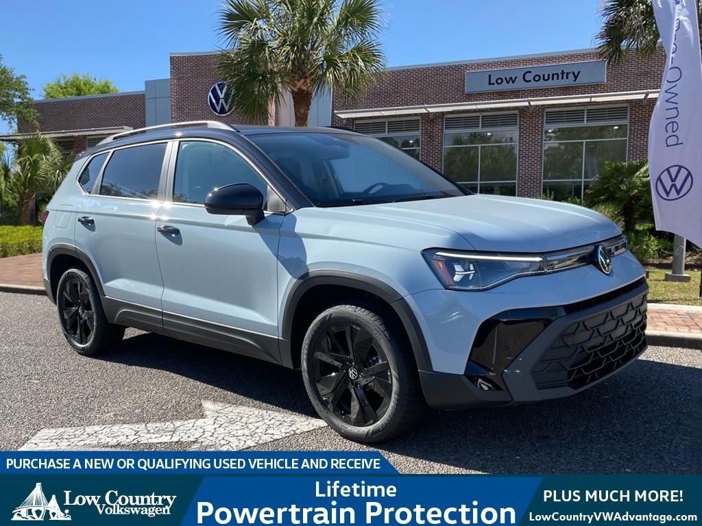 2026 Volkswagen Taos SE Black's photo