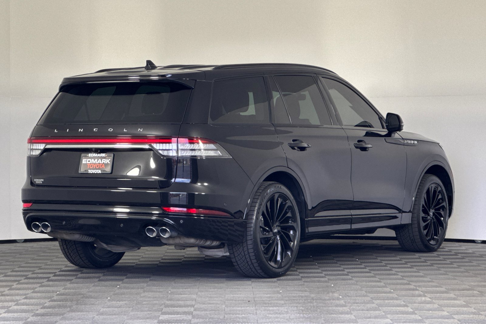 Image of Lincoln Aviator Reserve AWD