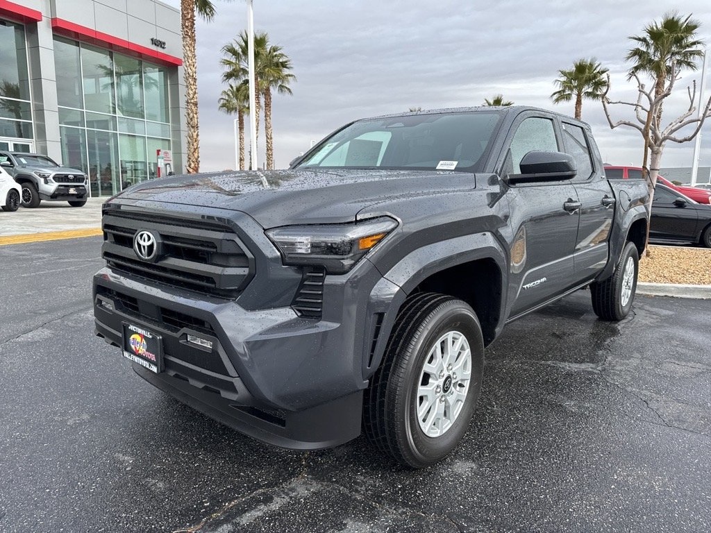 2025 Toyota Tacoma SR5 photo 2