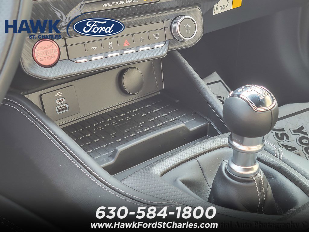 2024 FORD MUSTANG - Image 13