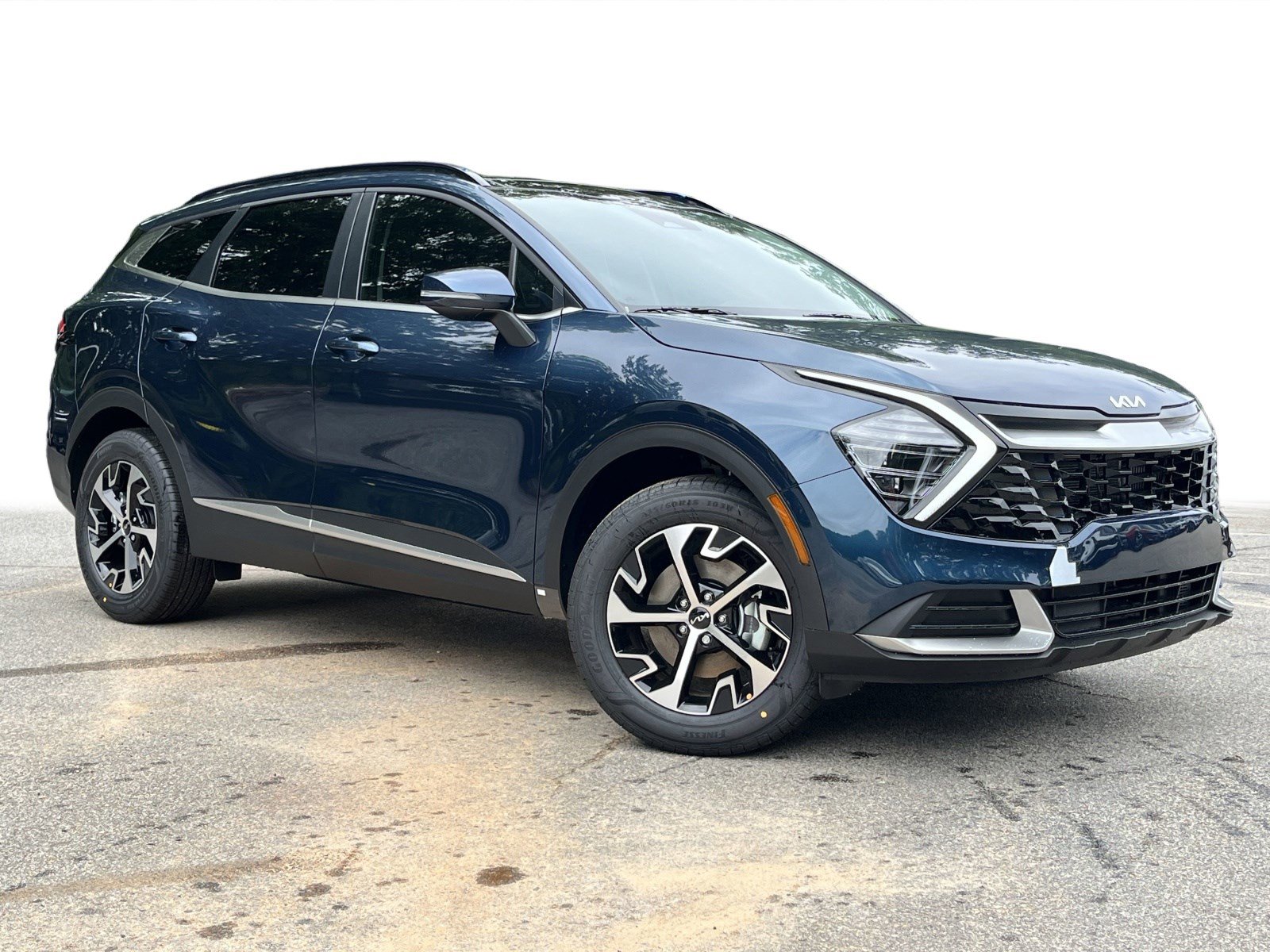 2025 Kia Sportage Hybrid EX photo 2