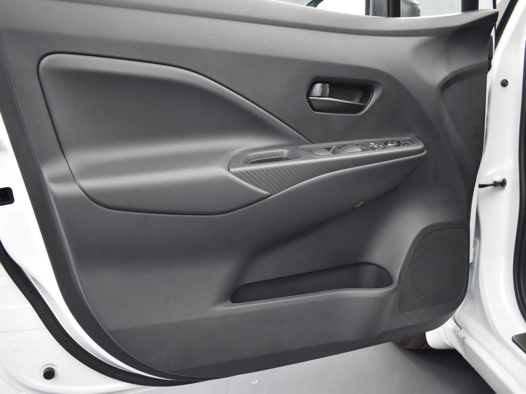 2025 Nissan Versa 1.6 S photo 22