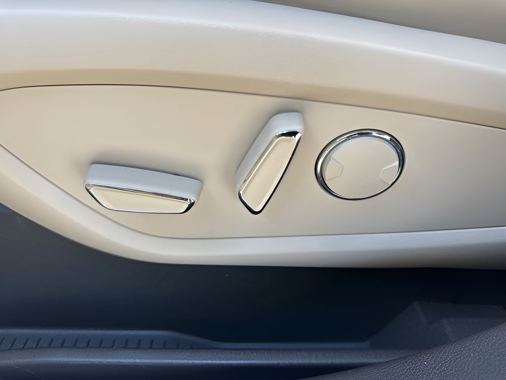 Image of Used 2018 Lincoln MKX Reserve