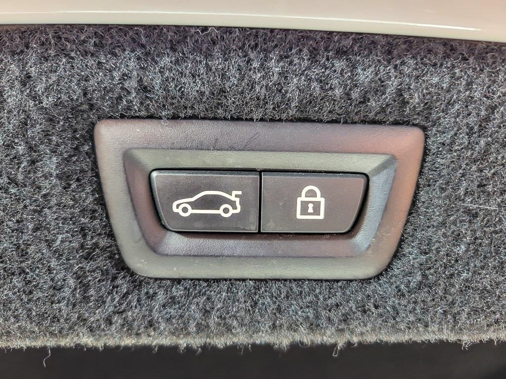 2022 BMW M850I - Image 20