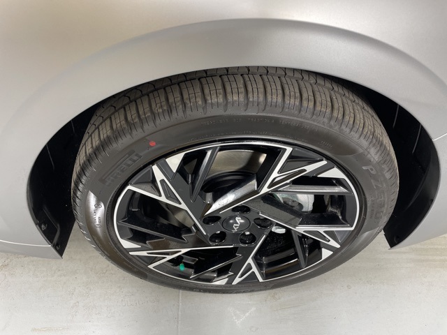 2026 Kia K5 GT-Line photo 11