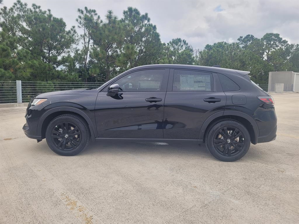 2026 Honda HR-V Sport photo 3