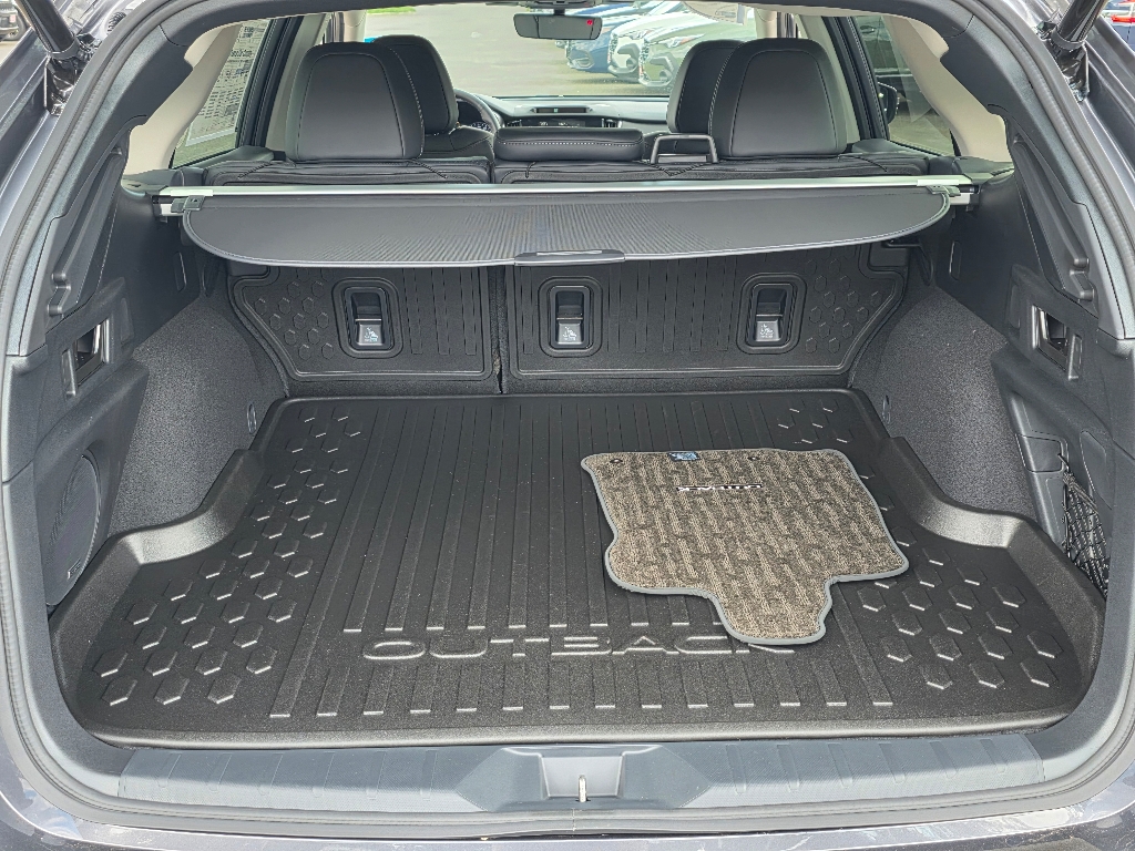 2025 Subaru Outback Limited photo 4