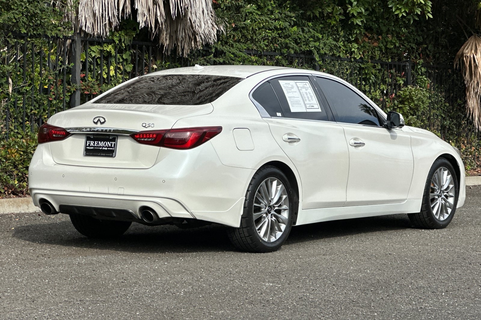 2021 Infiniti Q50 3.0t LUXE photo 3
