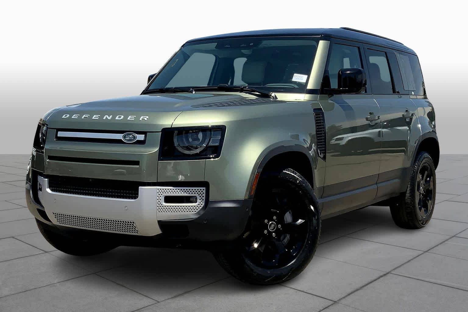 2025 Land Rover Defender S's photo