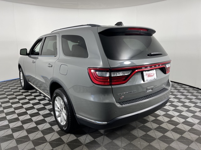 2022 Dodge Durango SXT photo 2