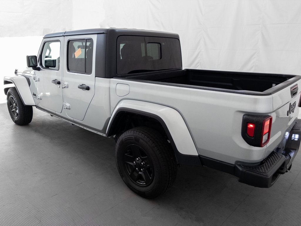 2023 Jeep Gladiator Sport photo 3