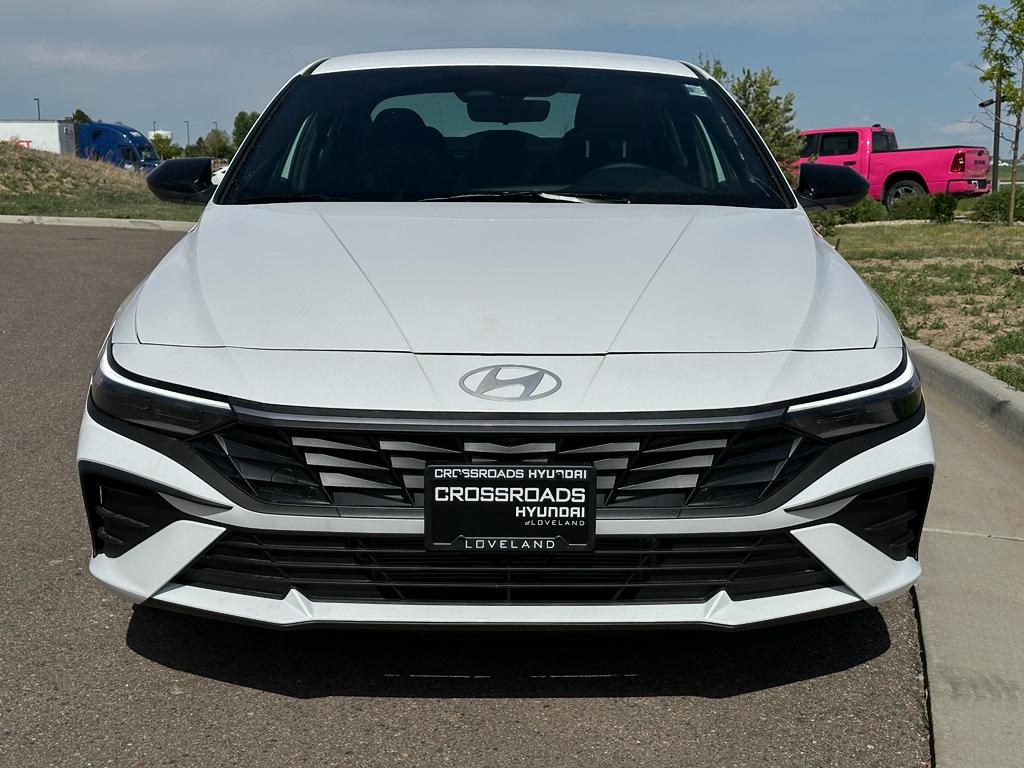 2025 Hyundai Elantra Hybrid SEL Sport photo 2
