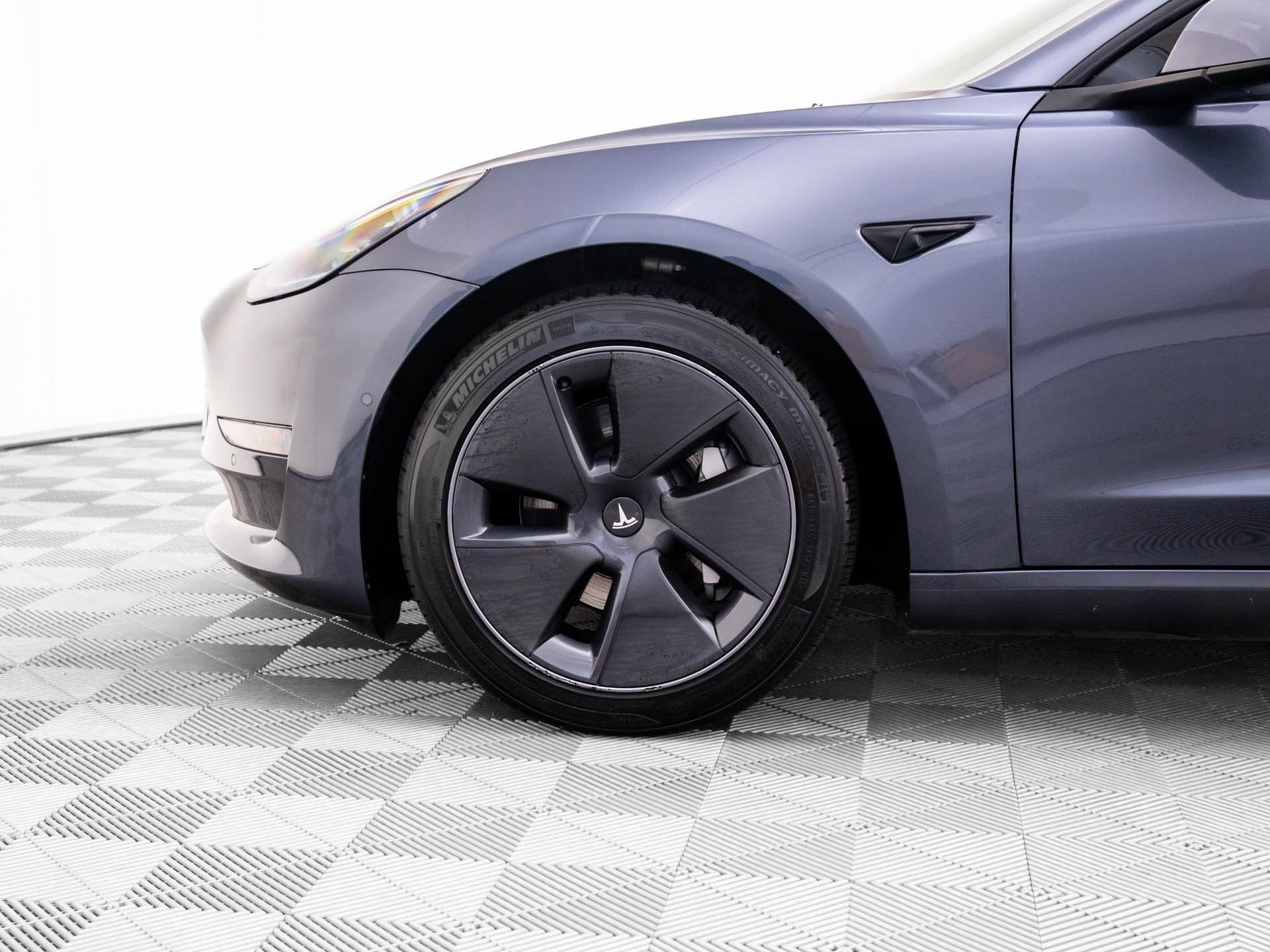 2022 Tesla Model 3 Long Range photo 31