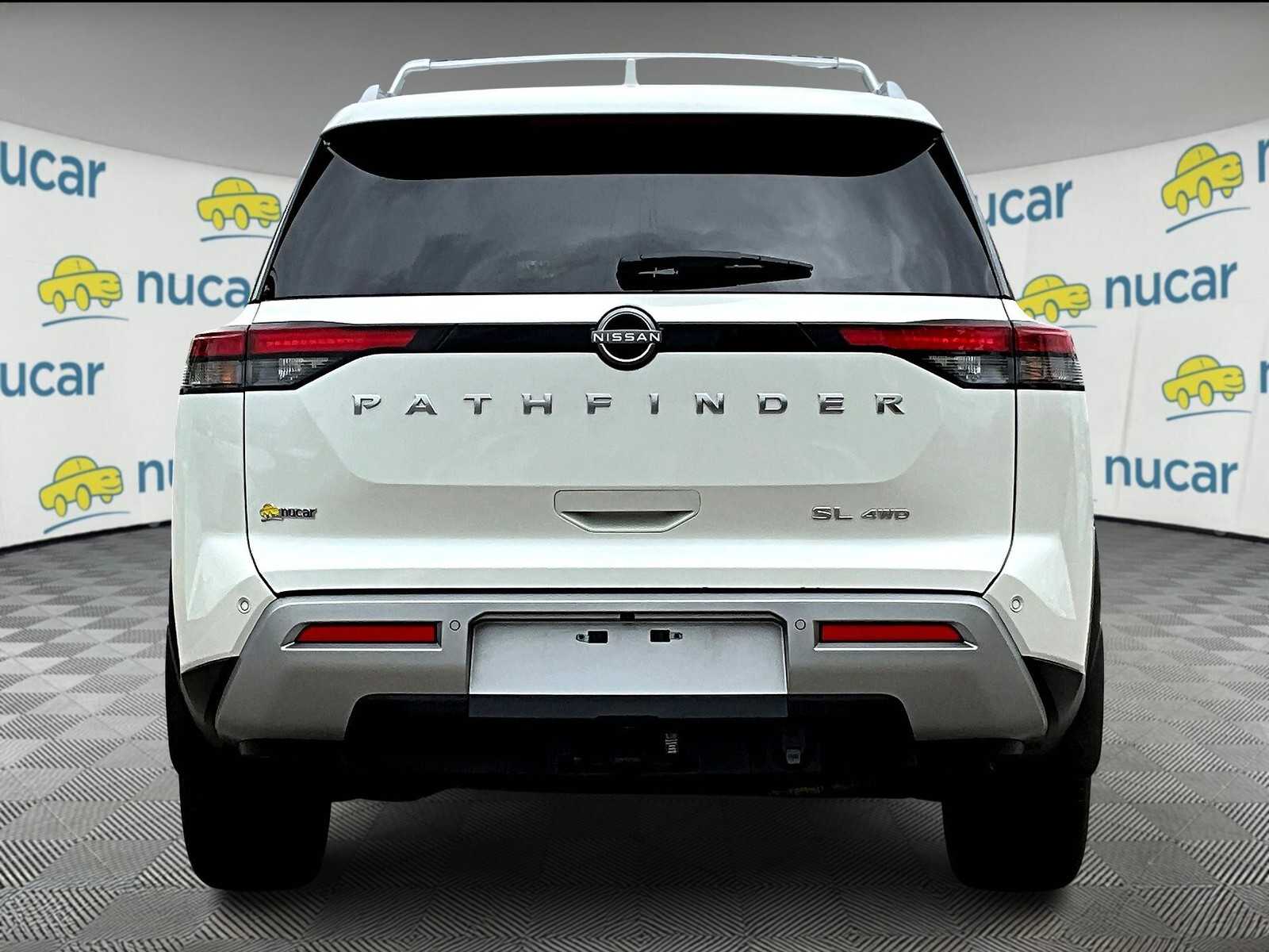 2024 Nissan Pathfinder SL photo 4