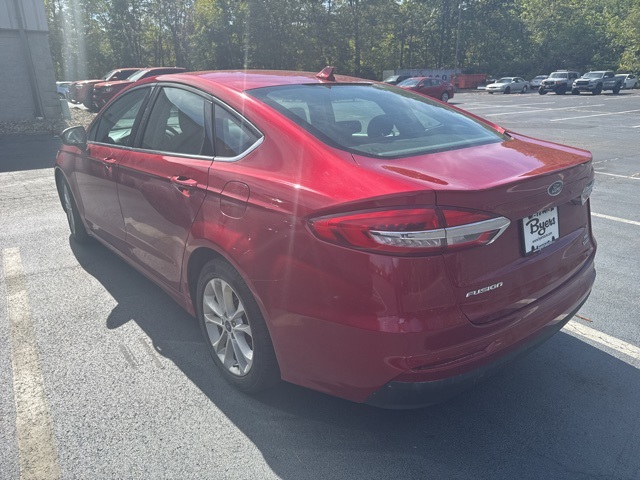 2020 Ford Fusion Hybrid SE photo 4
