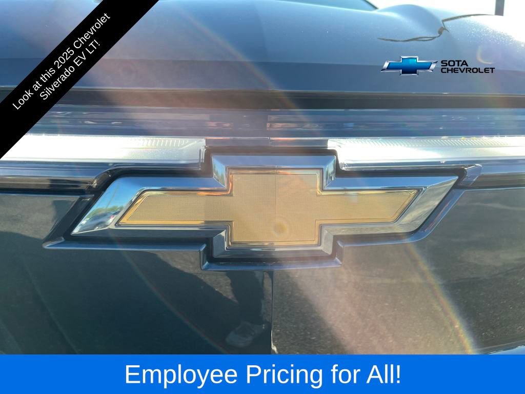 2025 Chevrolet Silverado EV LT photo 30