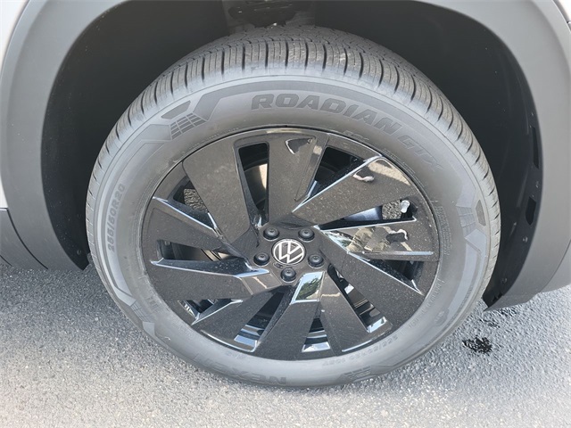 2025 Volkswagen Atlas SE Technology photo 19