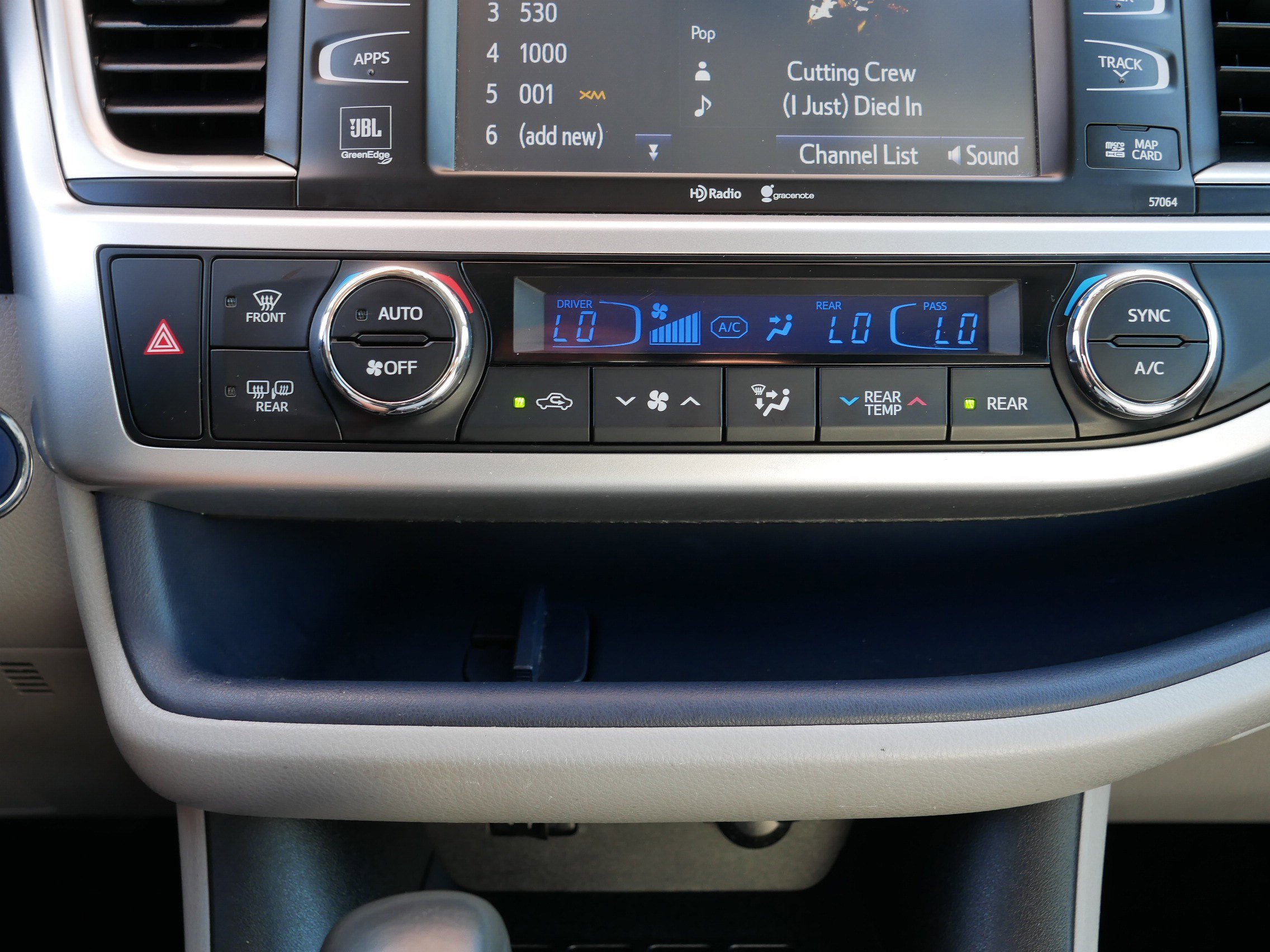 2015 Toyota Highlander Hybrid Limited photo 22
