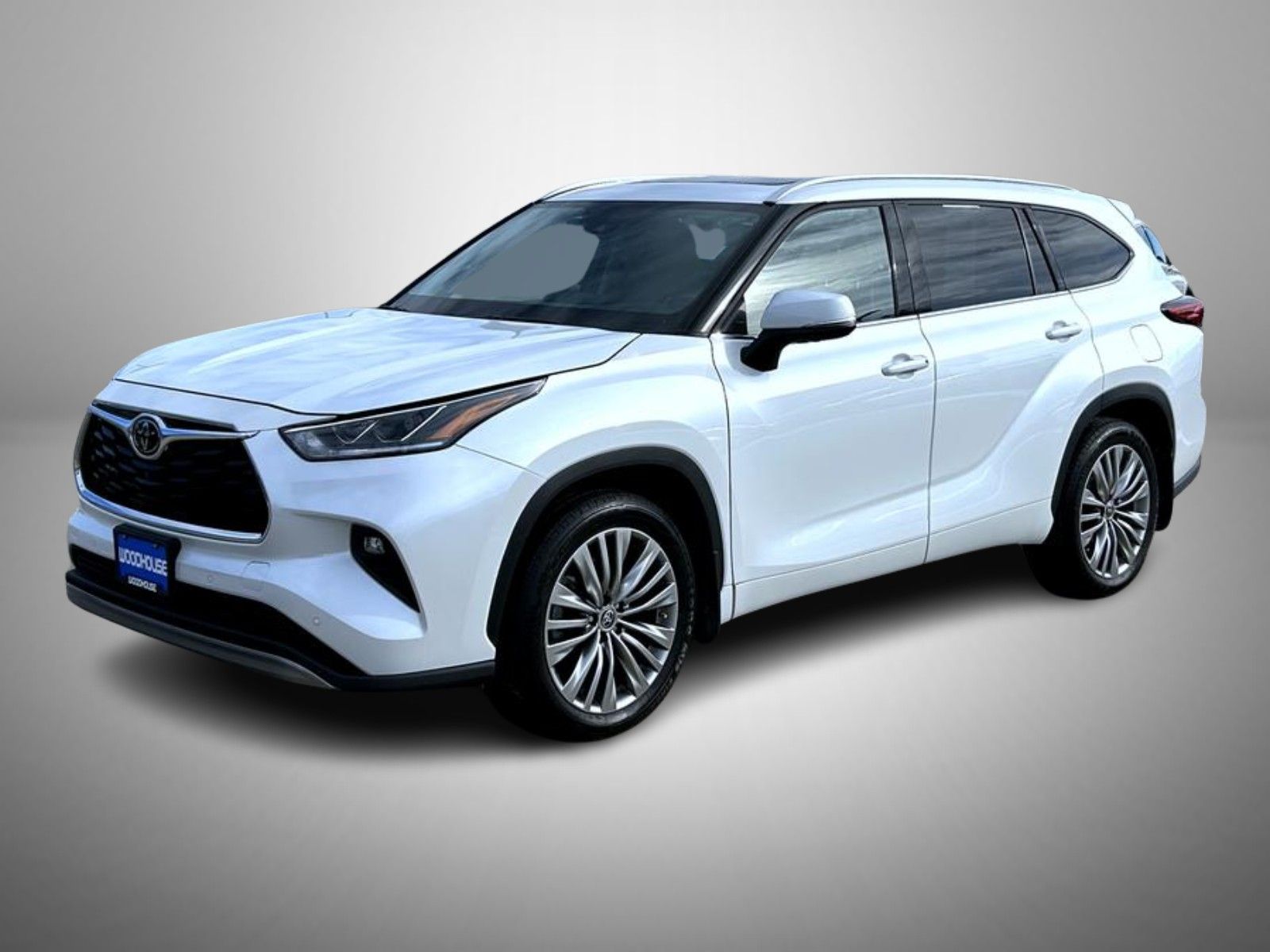 2022 Toyota Highlander Platinum's photo