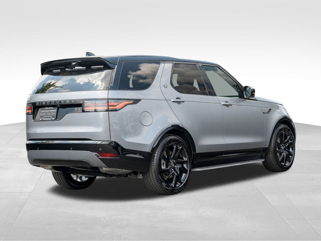 2025 Land Rover Discovery SE photo 4