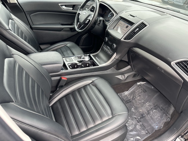 2019 Ford Edge SEL photo 13