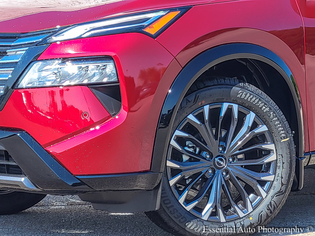 2026 Nissan Rogue Platinum photo 3