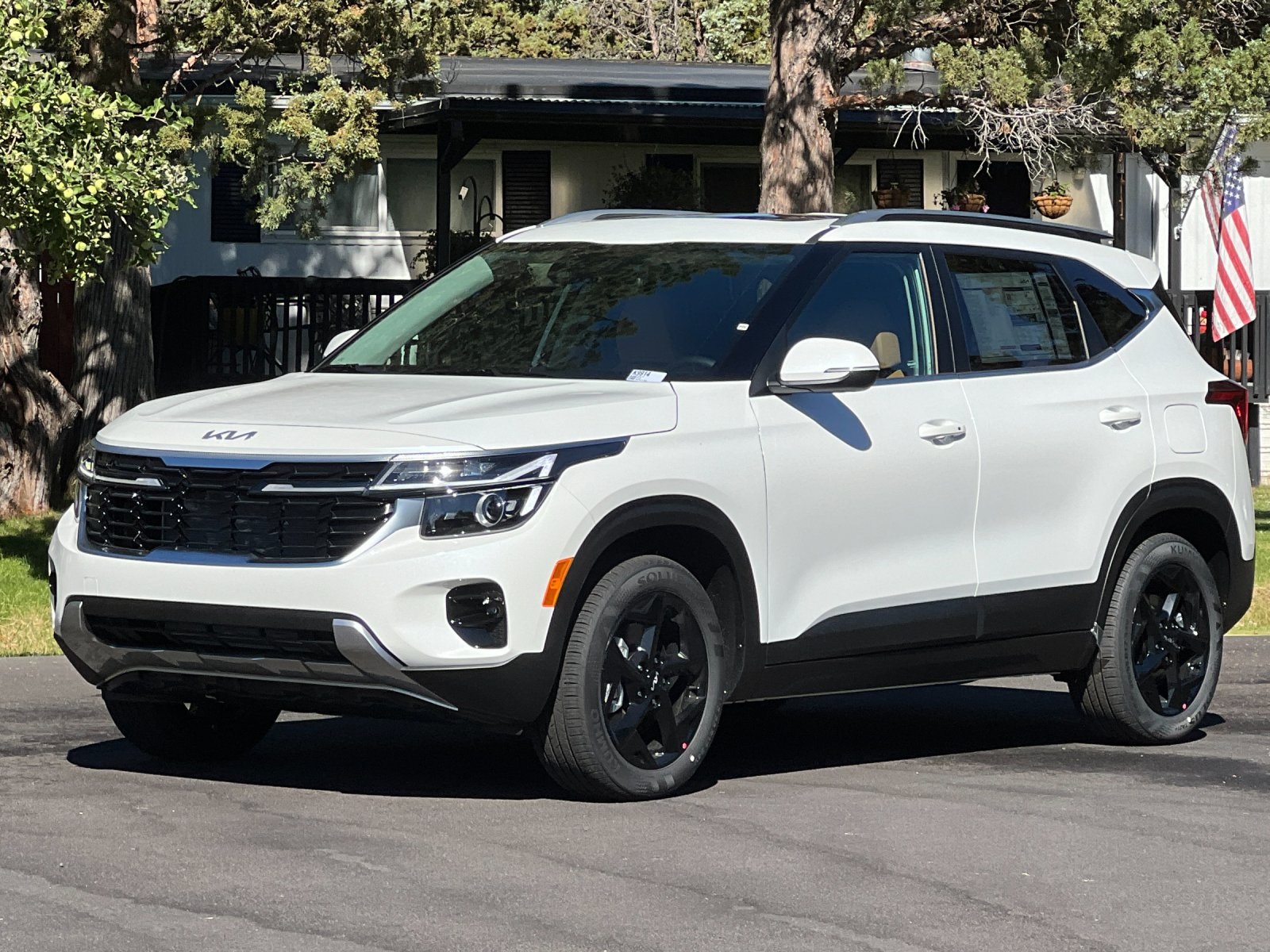 2026 Kia Seltos EX photo 8