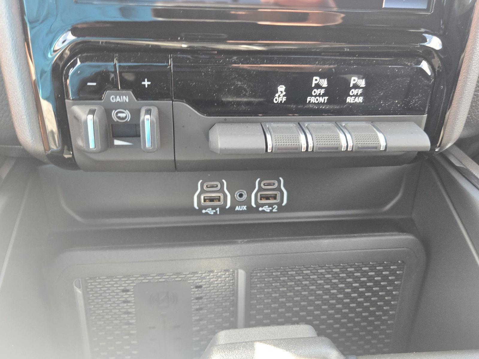 2026 Ram 1500 Laramie photo 17