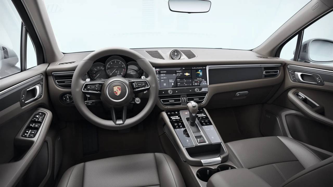 2026 Porsche Macan T photo 9