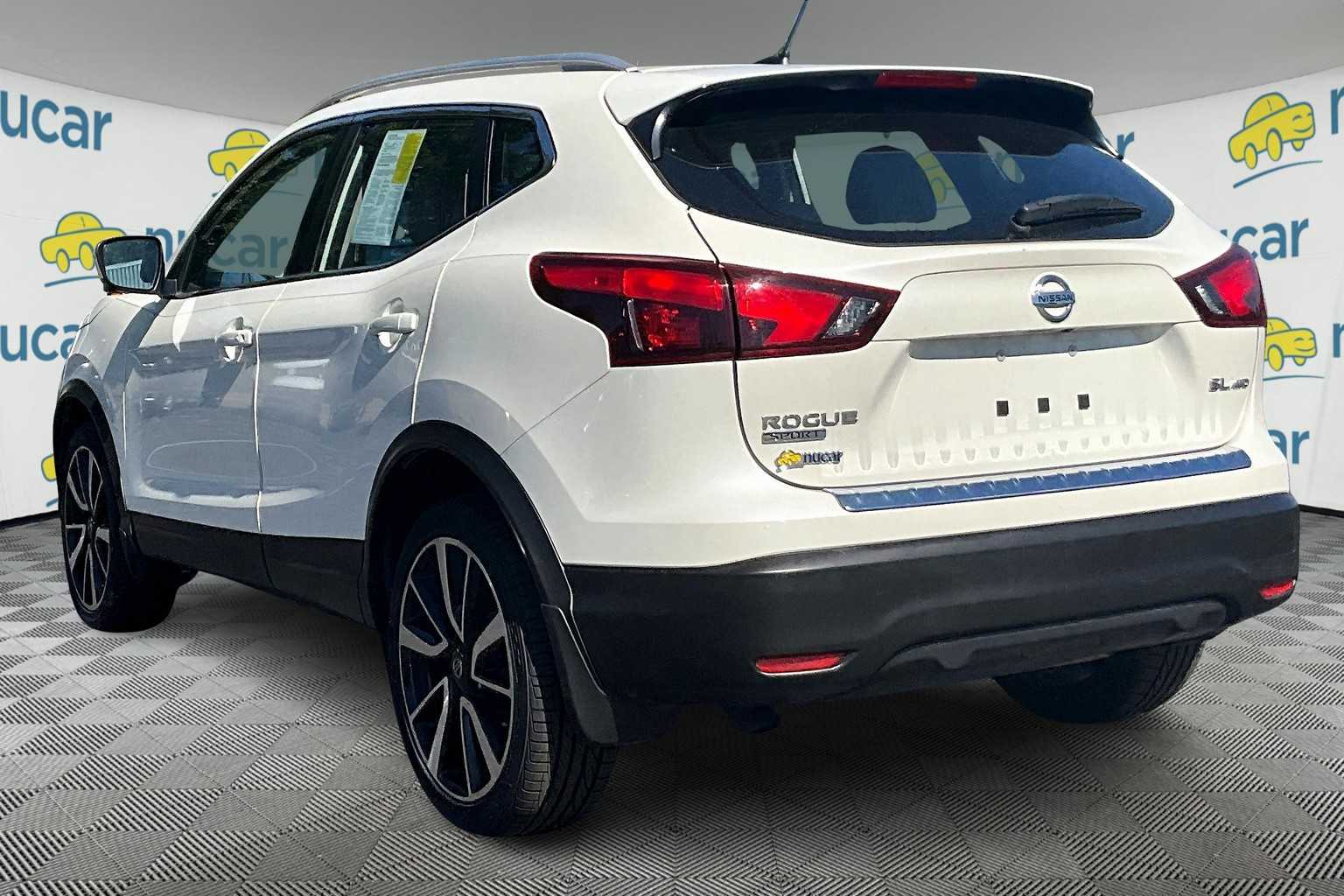 2018 Nissan Rogue Sport SL photo 4